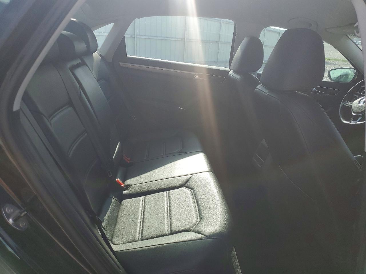 Volkswagen Passat R-line