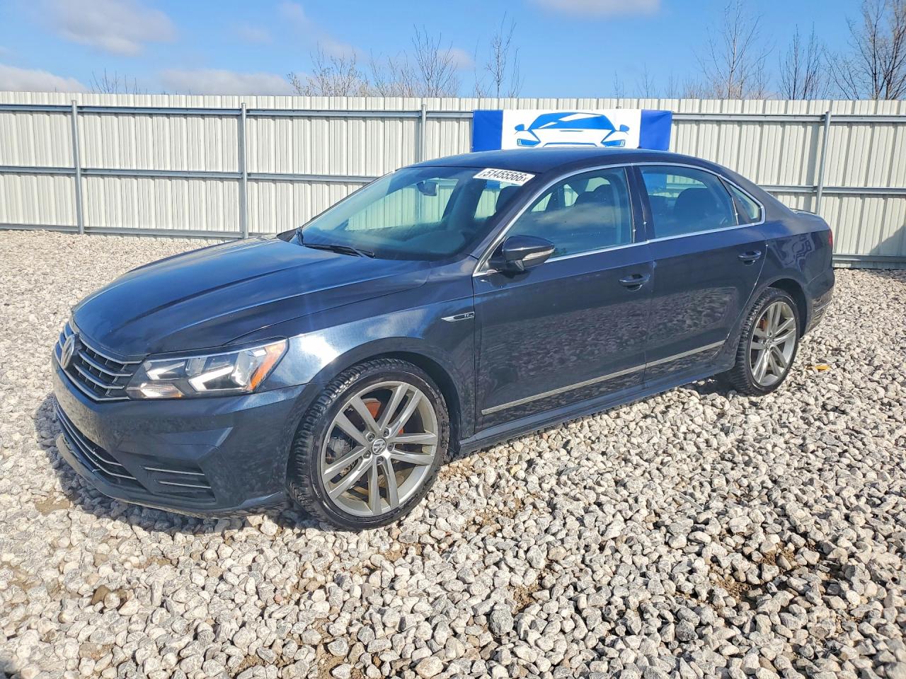 Salvage Volkswagen Passat Image