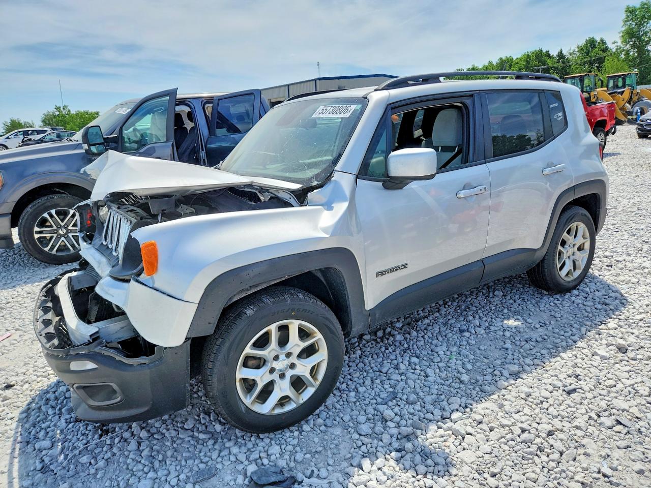 Salvage Jeep Renegade Image