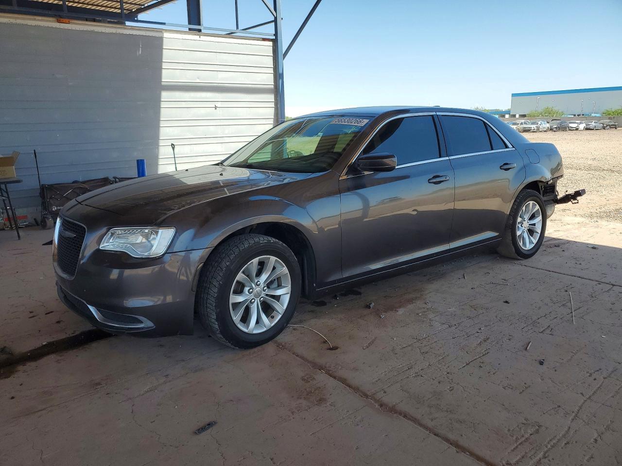 Salvage Chrysler 300 Image