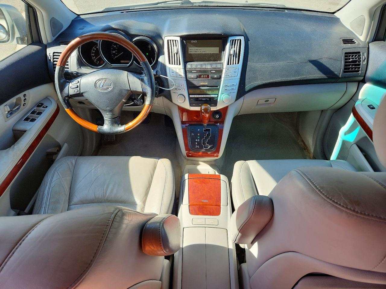 Lexus RX Base