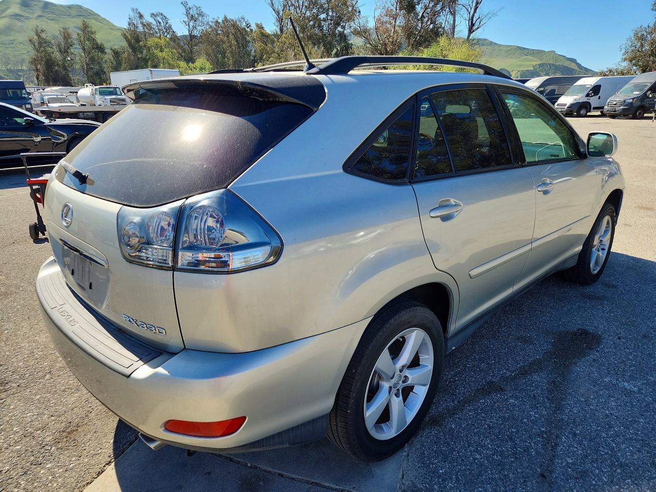 Lexus RX Base
