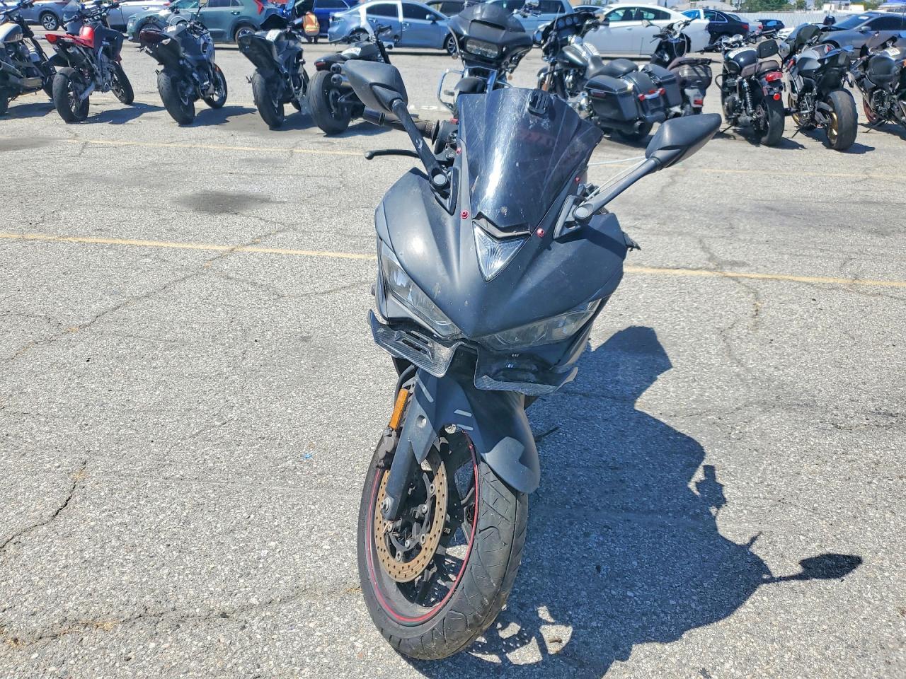 Yamaha Yzf600