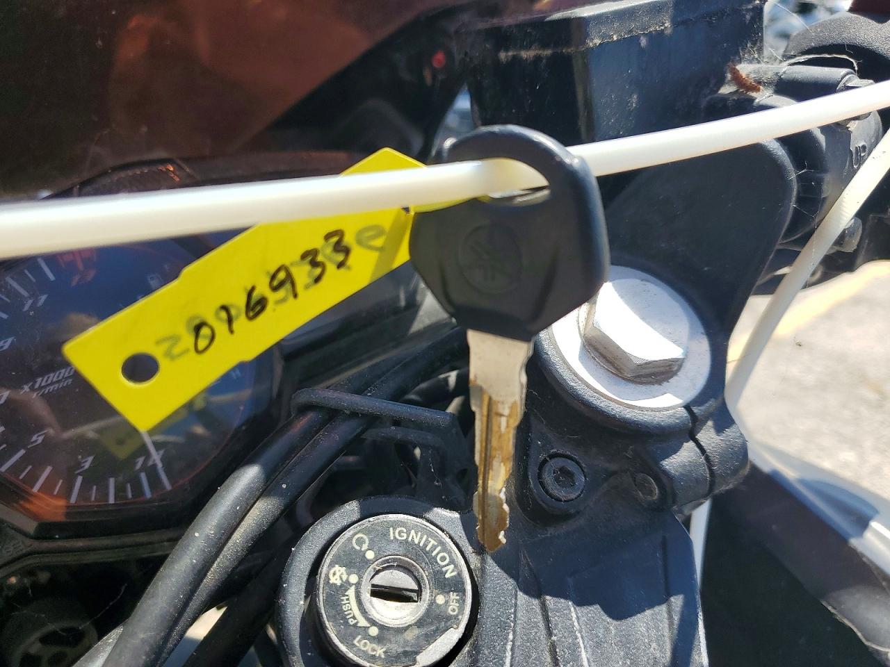Yamaha Yzf600