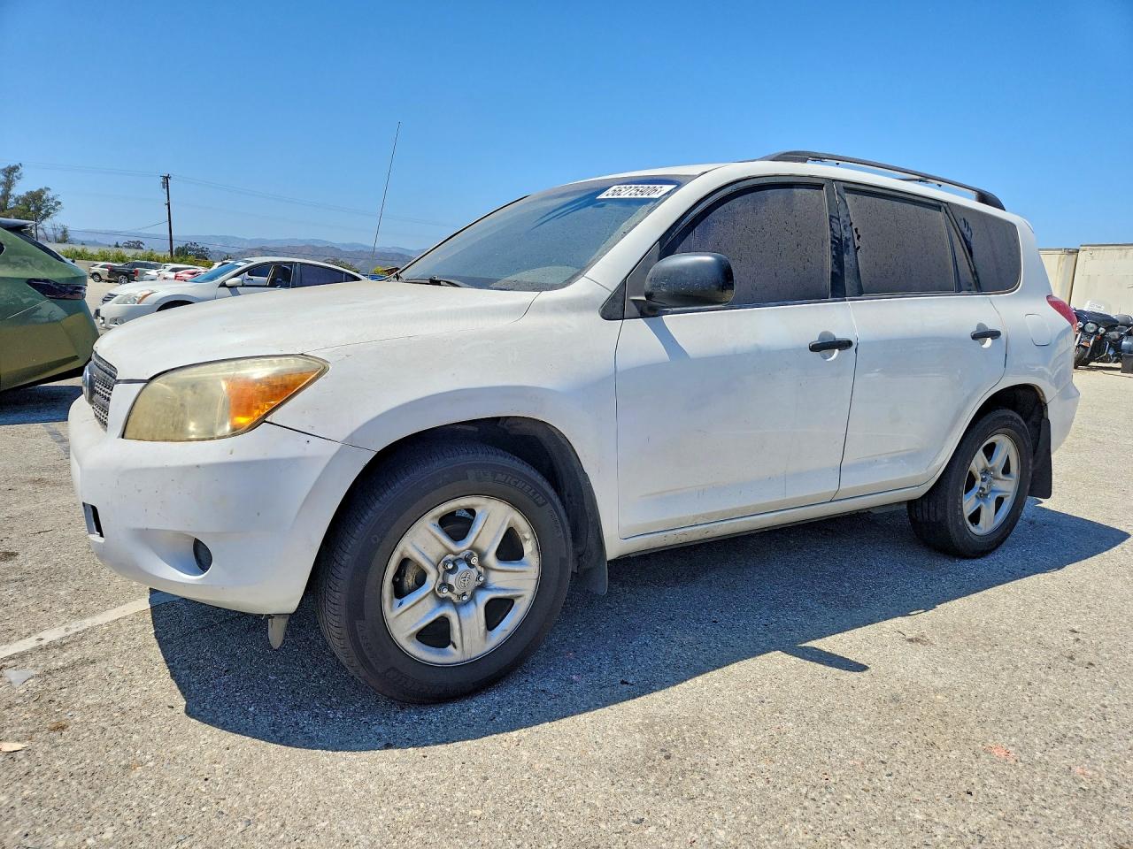 Salvage Toyota RAV4 Image