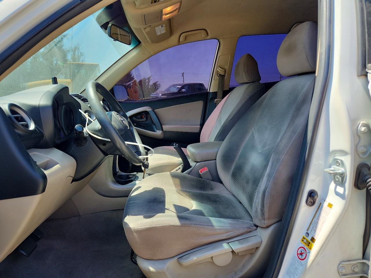 Toyota RAV4 Base
