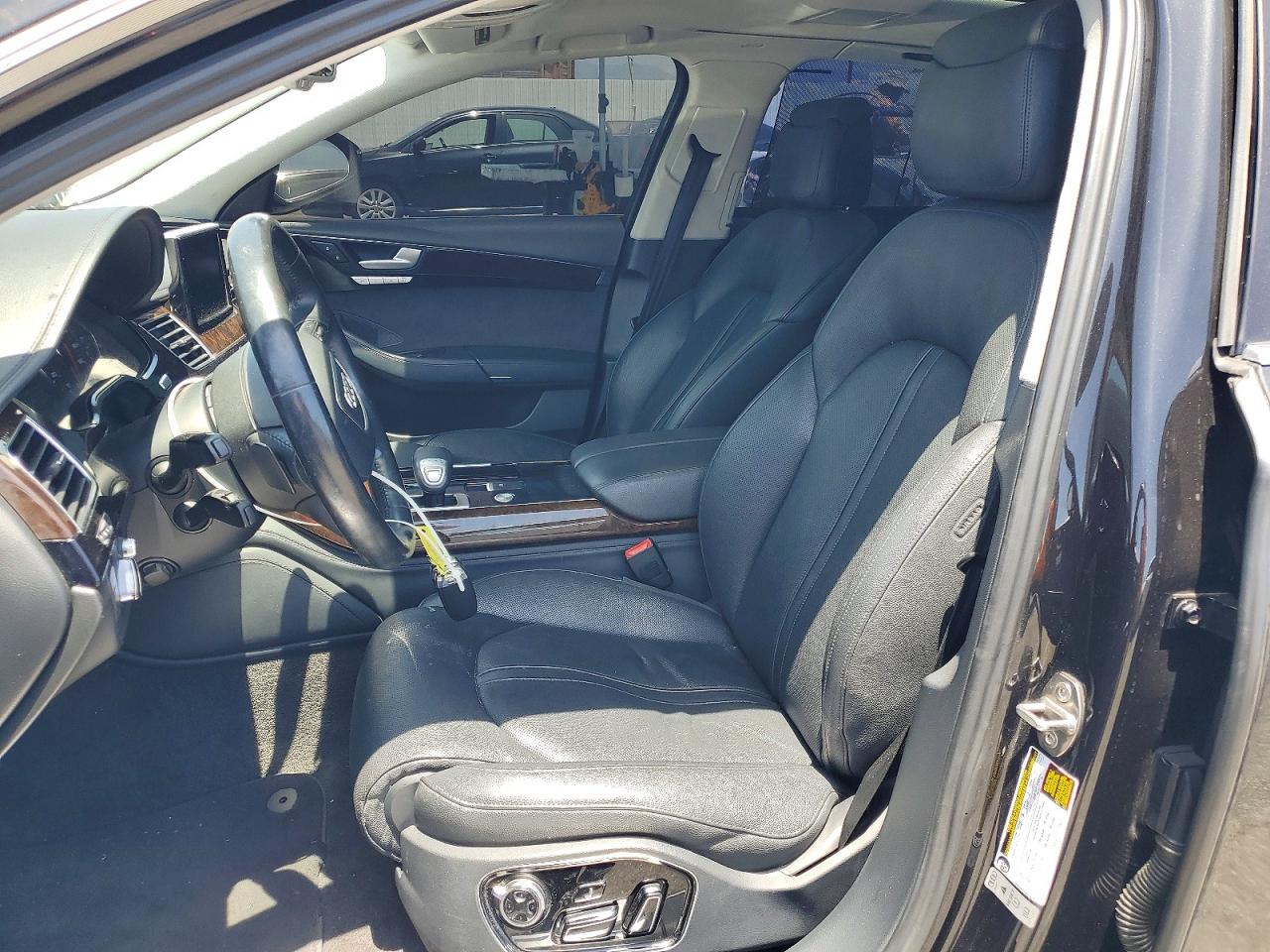 Audi A8 L Quattro