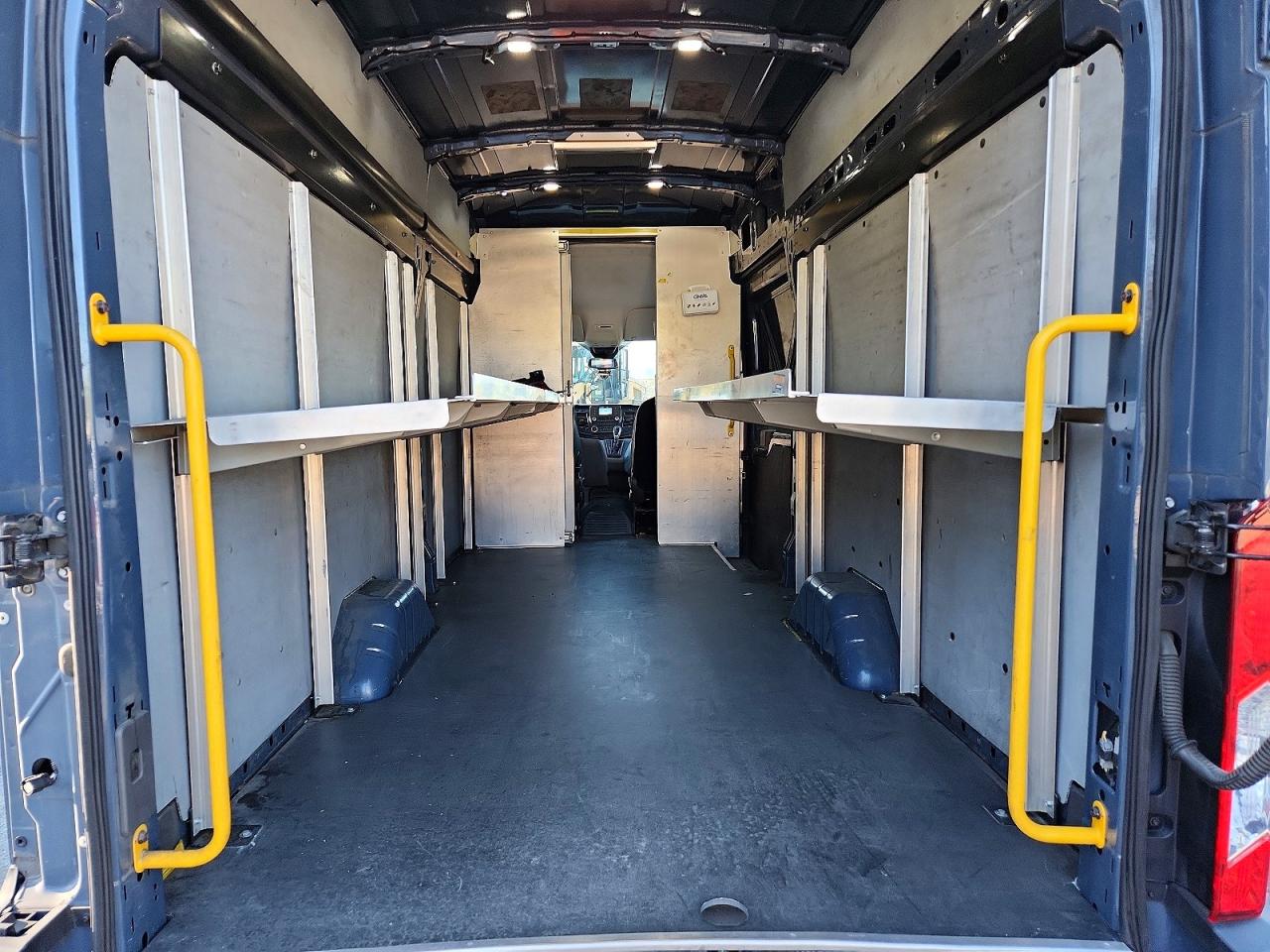 Ford Transit T-250
