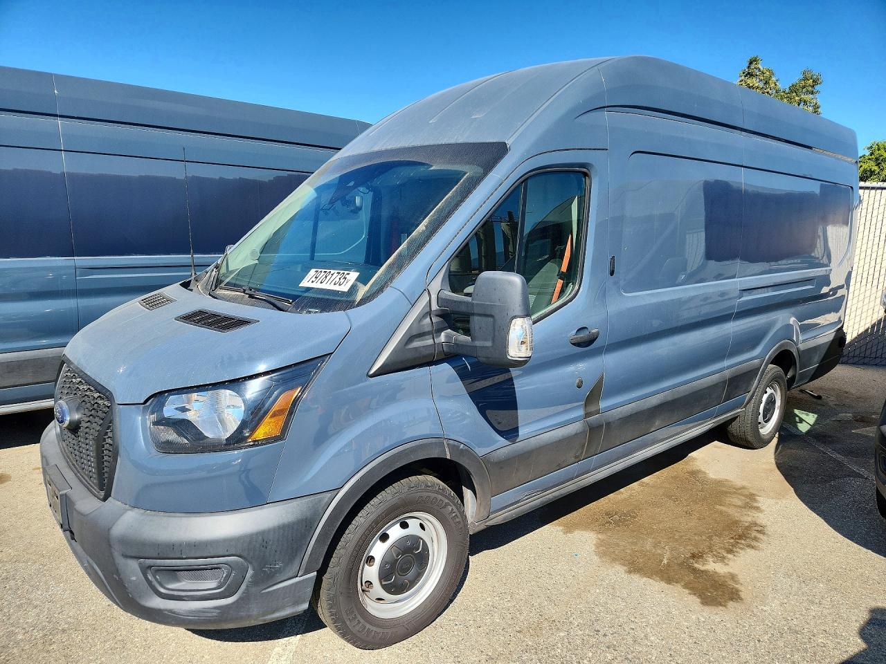 Salvage Ford Transit Image