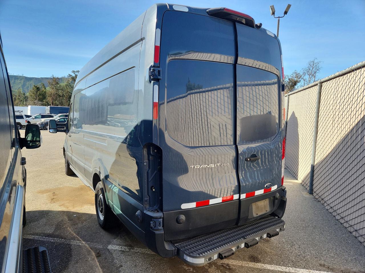 Ford Transit T-250