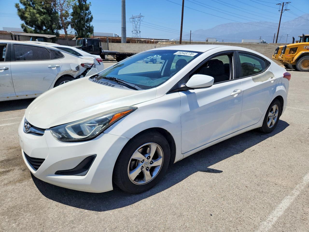 Salvage Hyundai ELANTRA Image