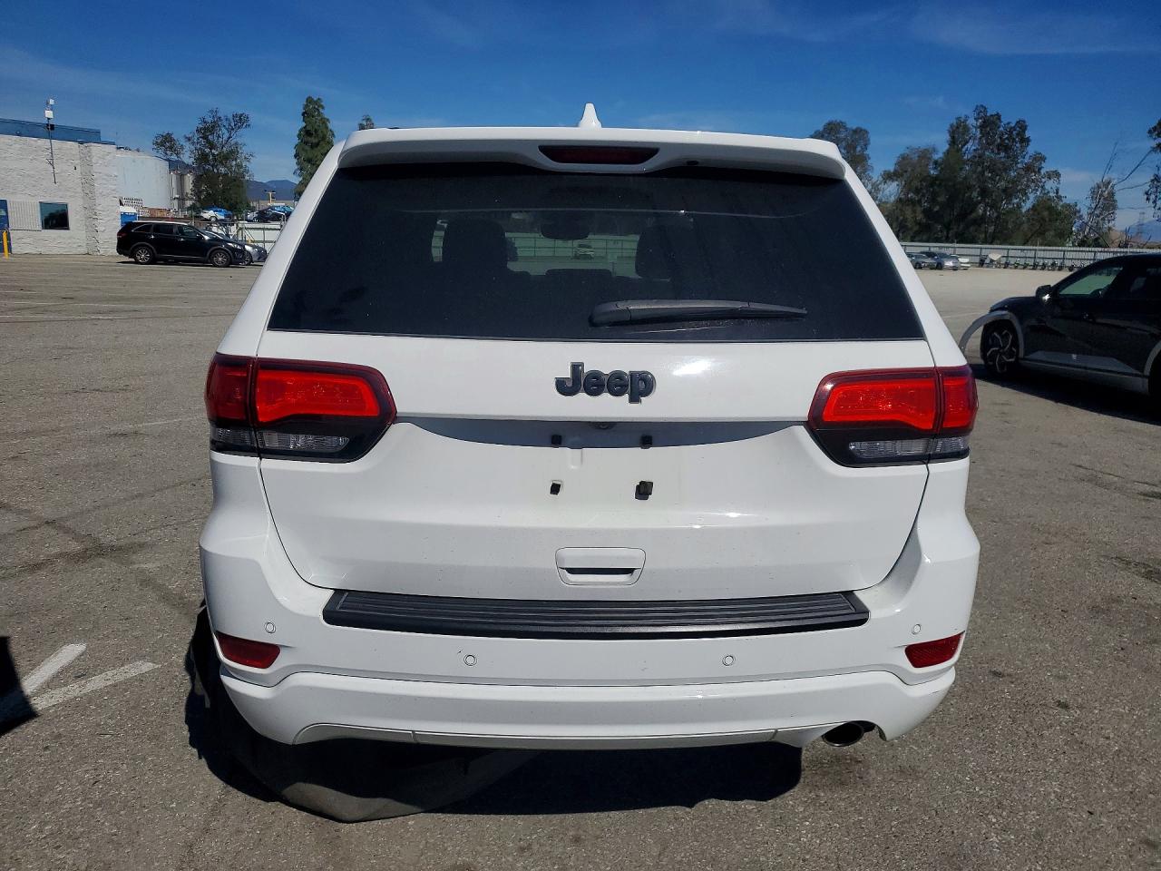 Jeep Grand Cherokee Laredo