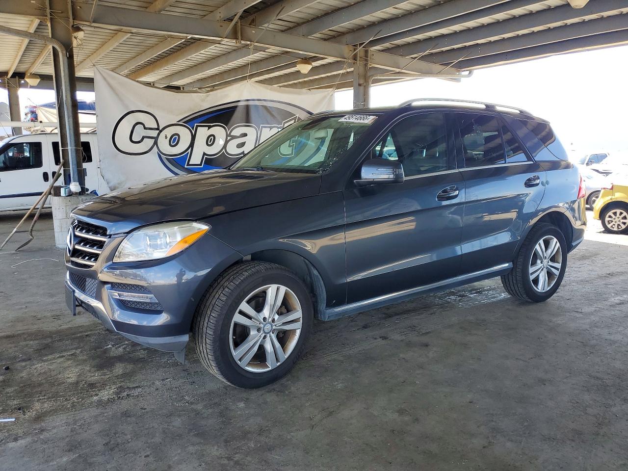 Salvage Mercedes-Benz M-Class Image