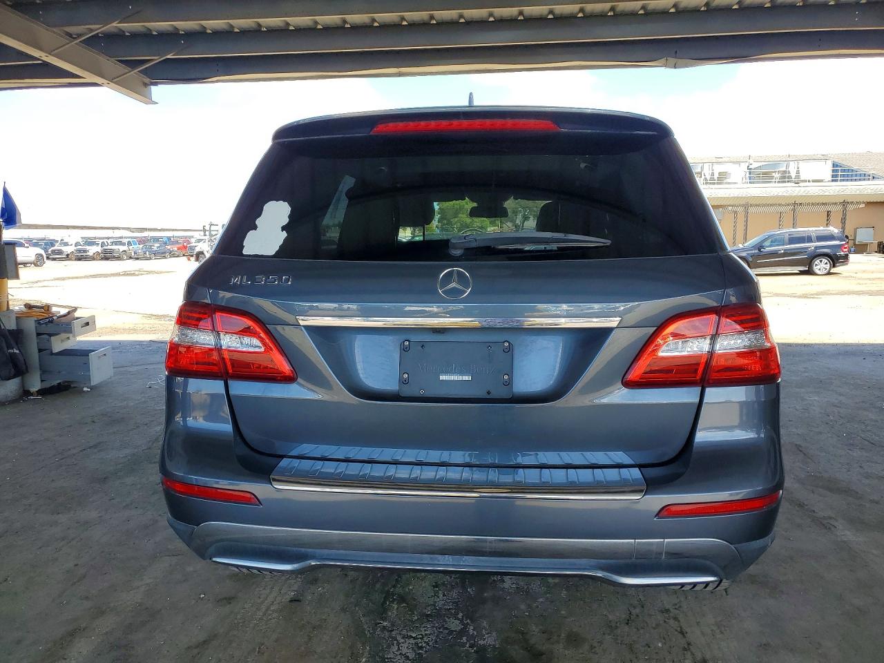 Mercedes-Benz M-Class 350