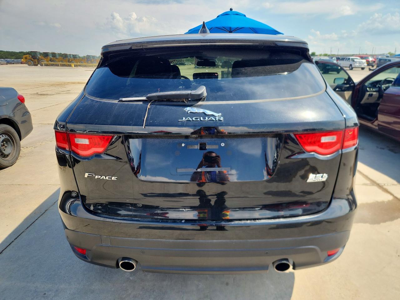 Jaguar F-PACE R - Sport