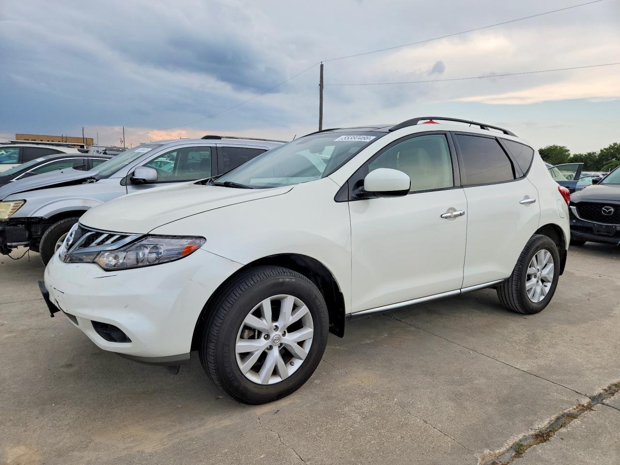 Salvage Nissan Murano Image