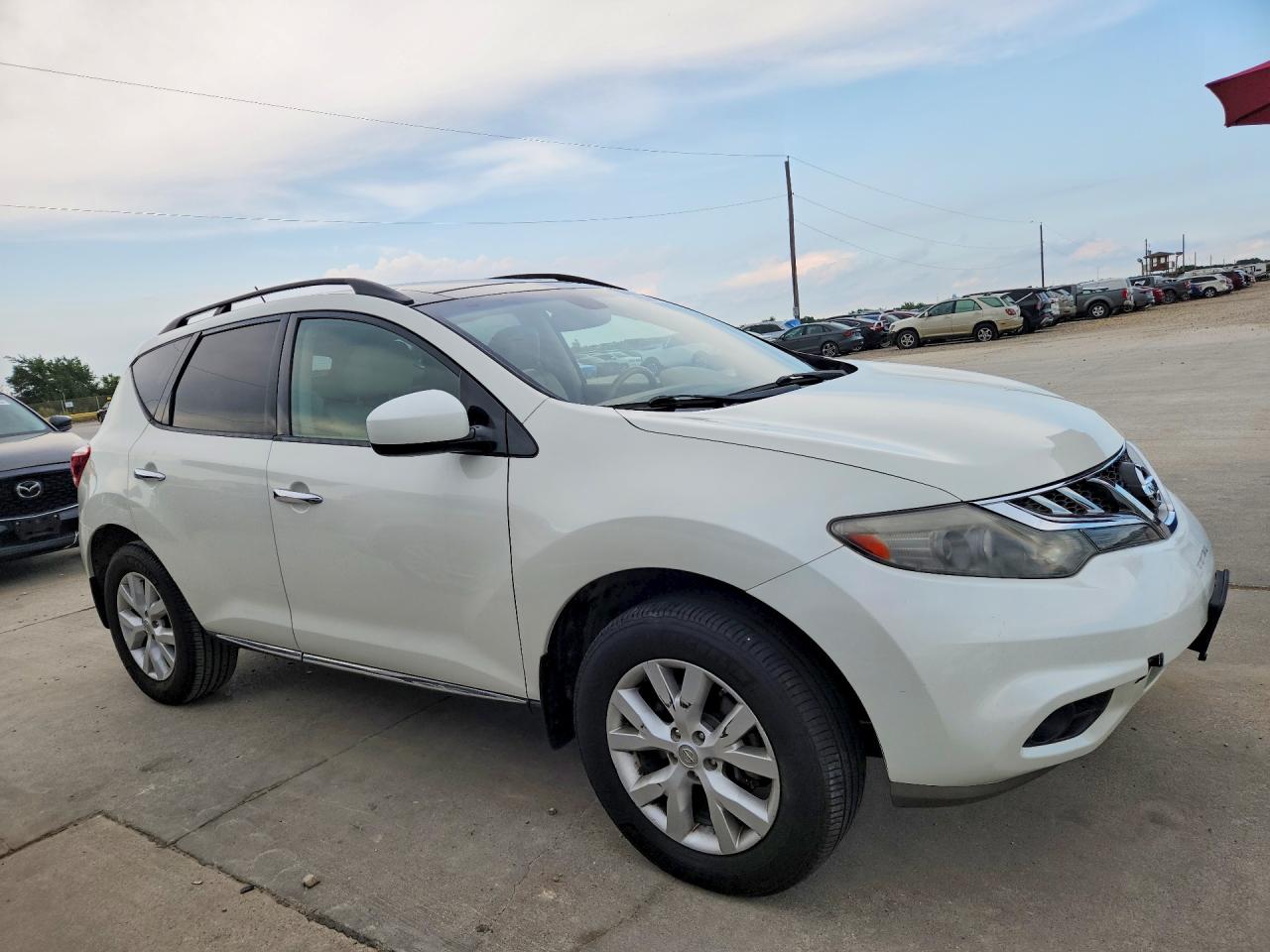 Nissan Murano S