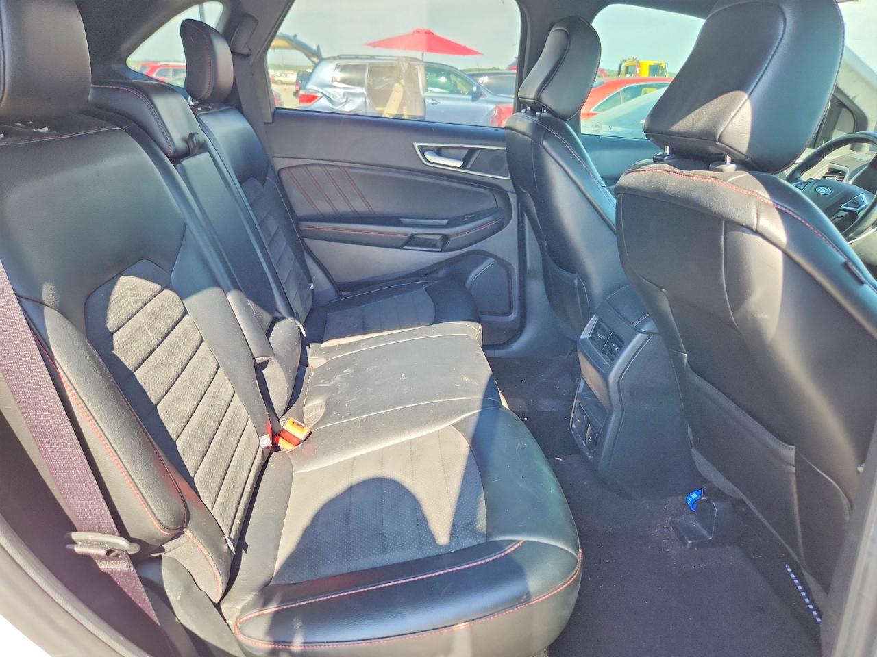 Ford Edge St