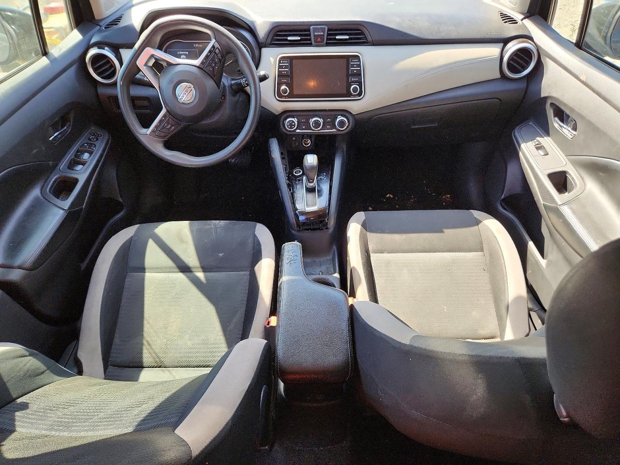 Nissan Versa Sv