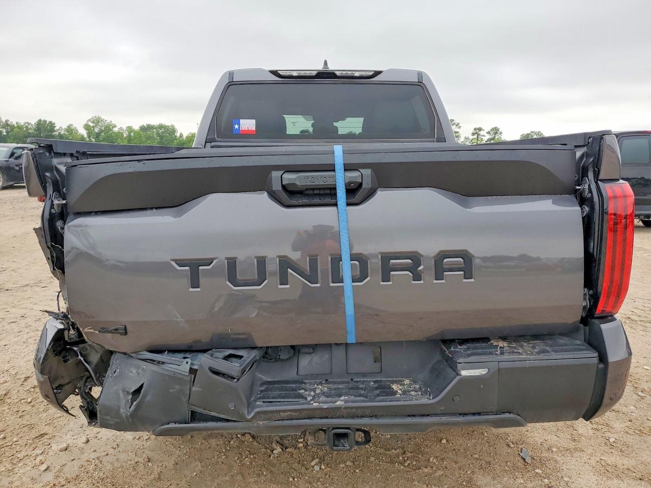 Toyota Tundra Crewmax Sr