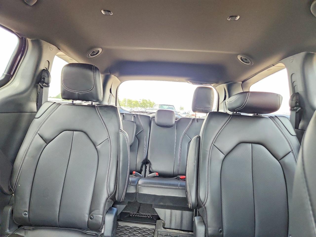 Chrysler Minivan Lx