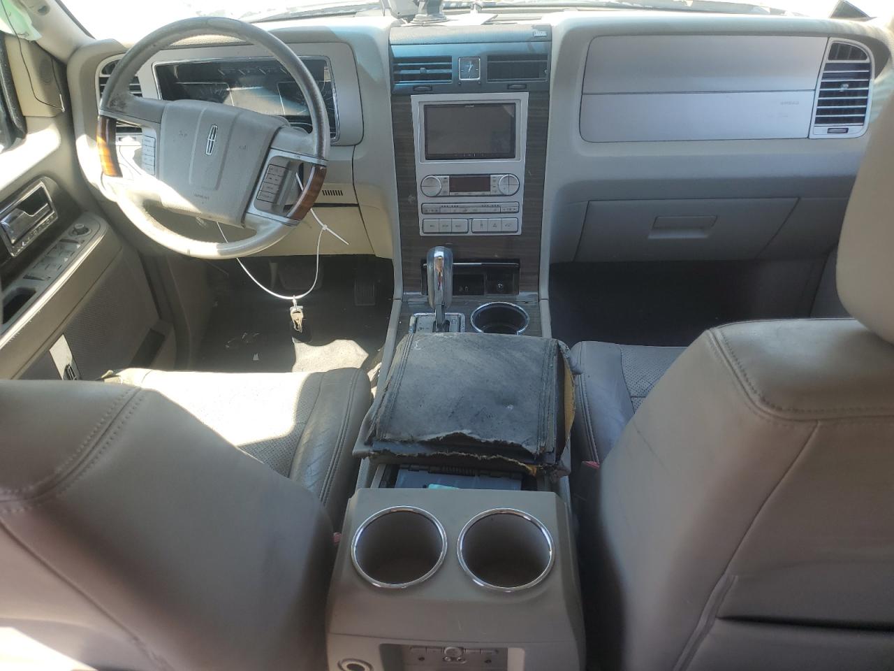 Lincoln Navigator