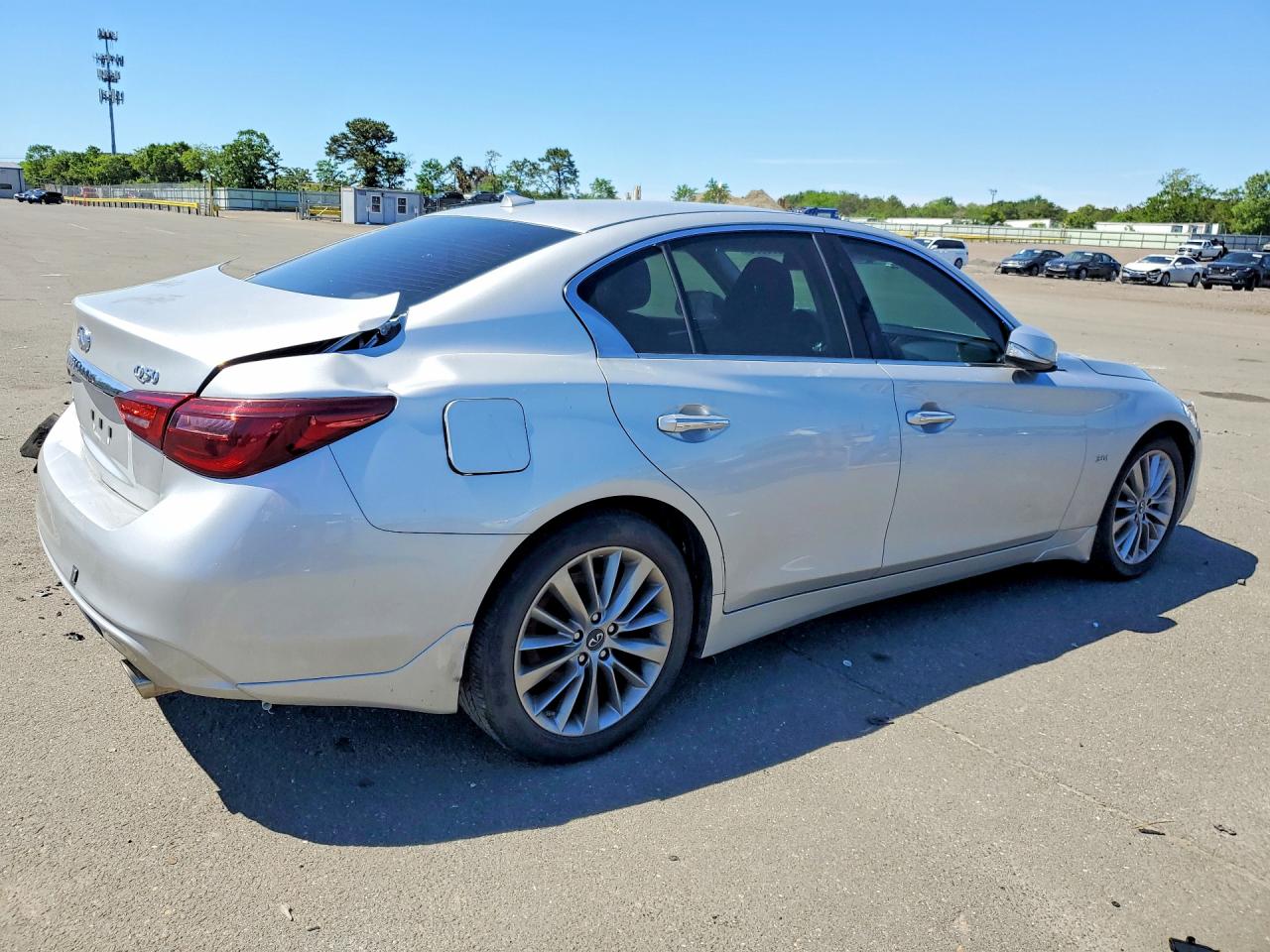 INFINITI Q50 3.0t Luxe