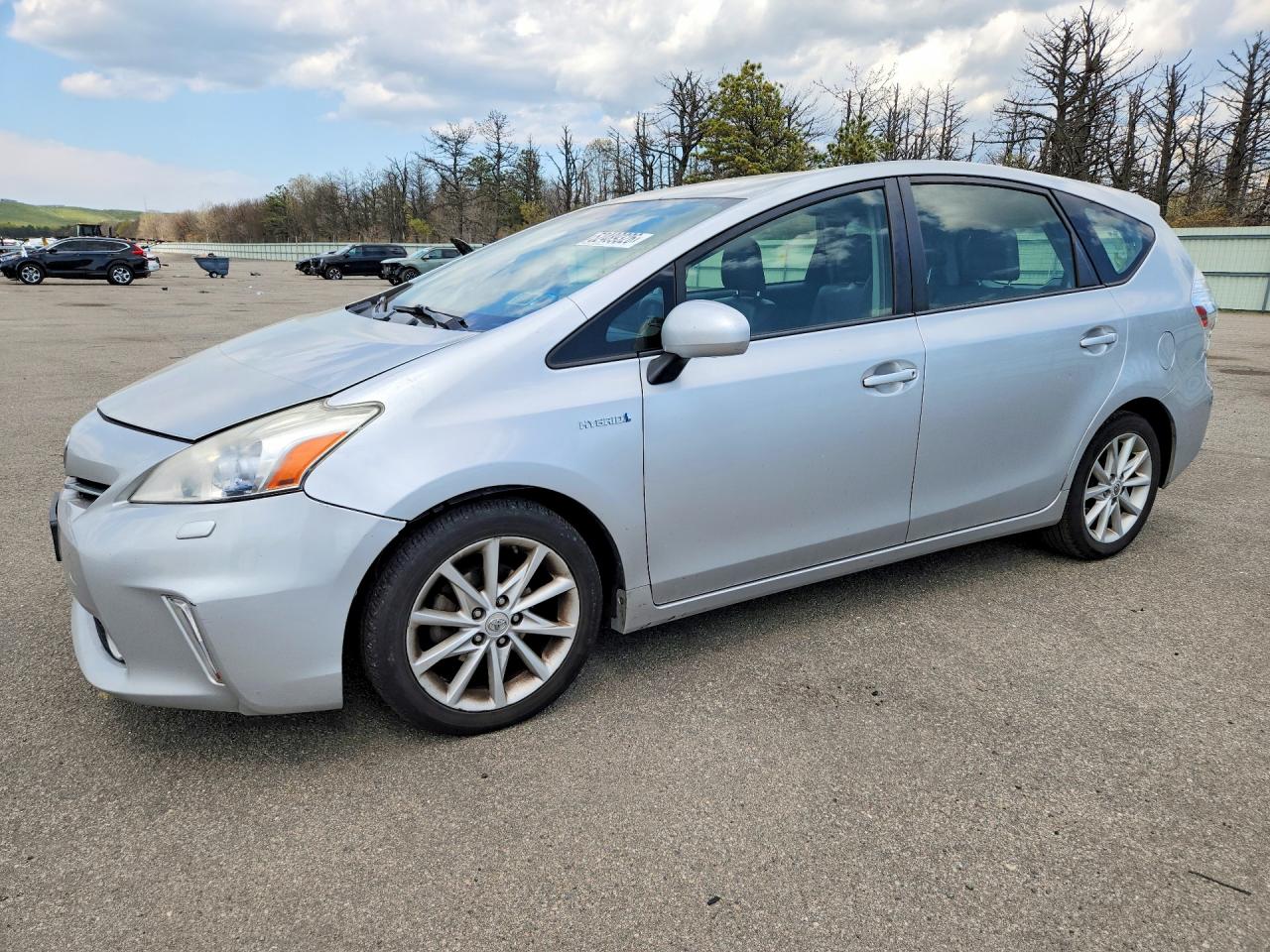 Salvage Toyota Prius Image