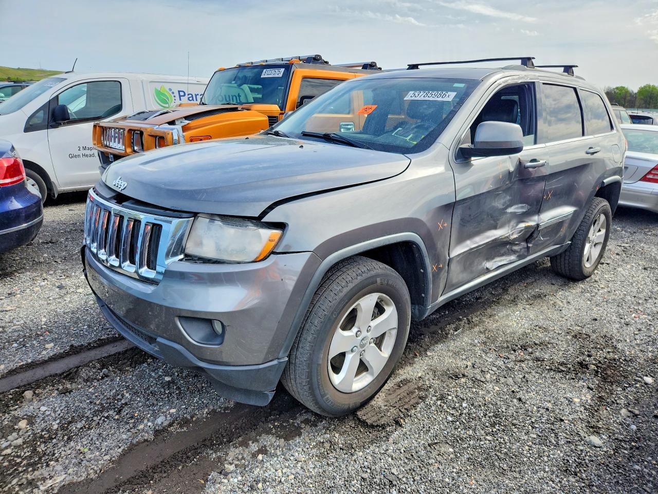 Salvage Jeep Cherokee Image