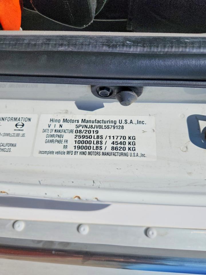 Hino 268a
