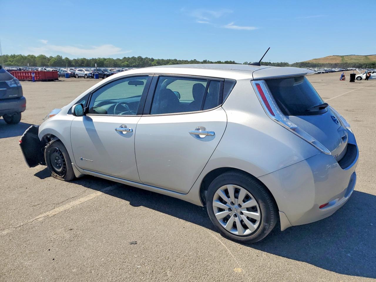 Nissan LEAF S