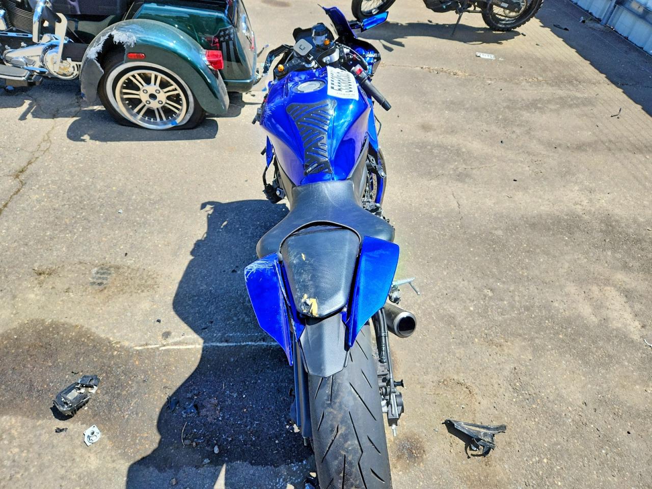 Yamaha Yzfr7