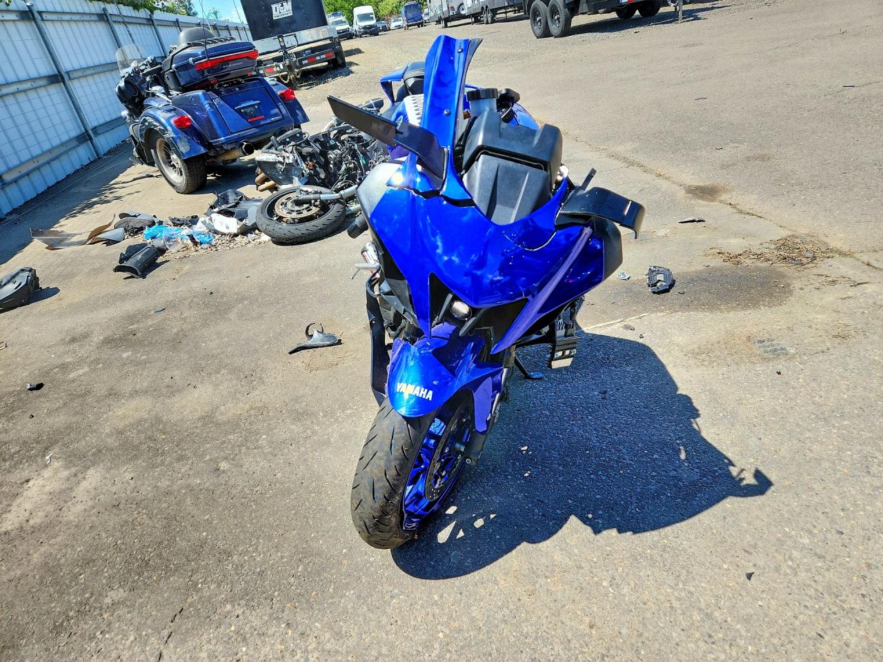 Yamaha Yzfr7