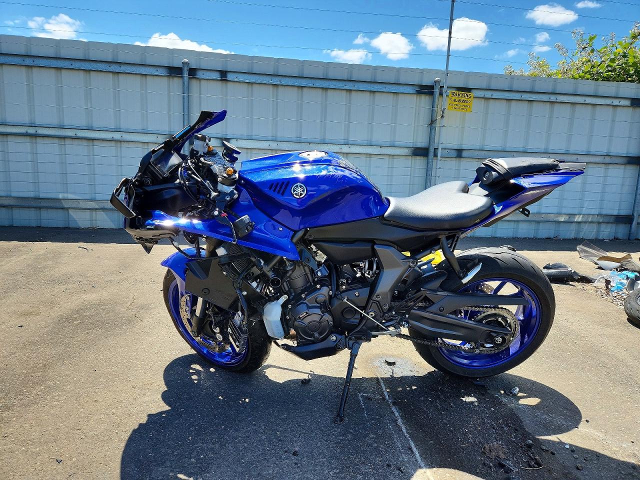 Yamaha Yzfr7