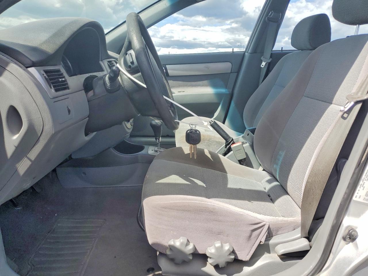 Suzuki Forenza Base