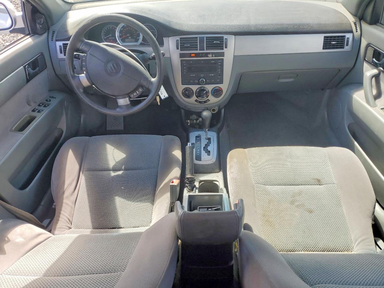 Suzuki Forenza Base