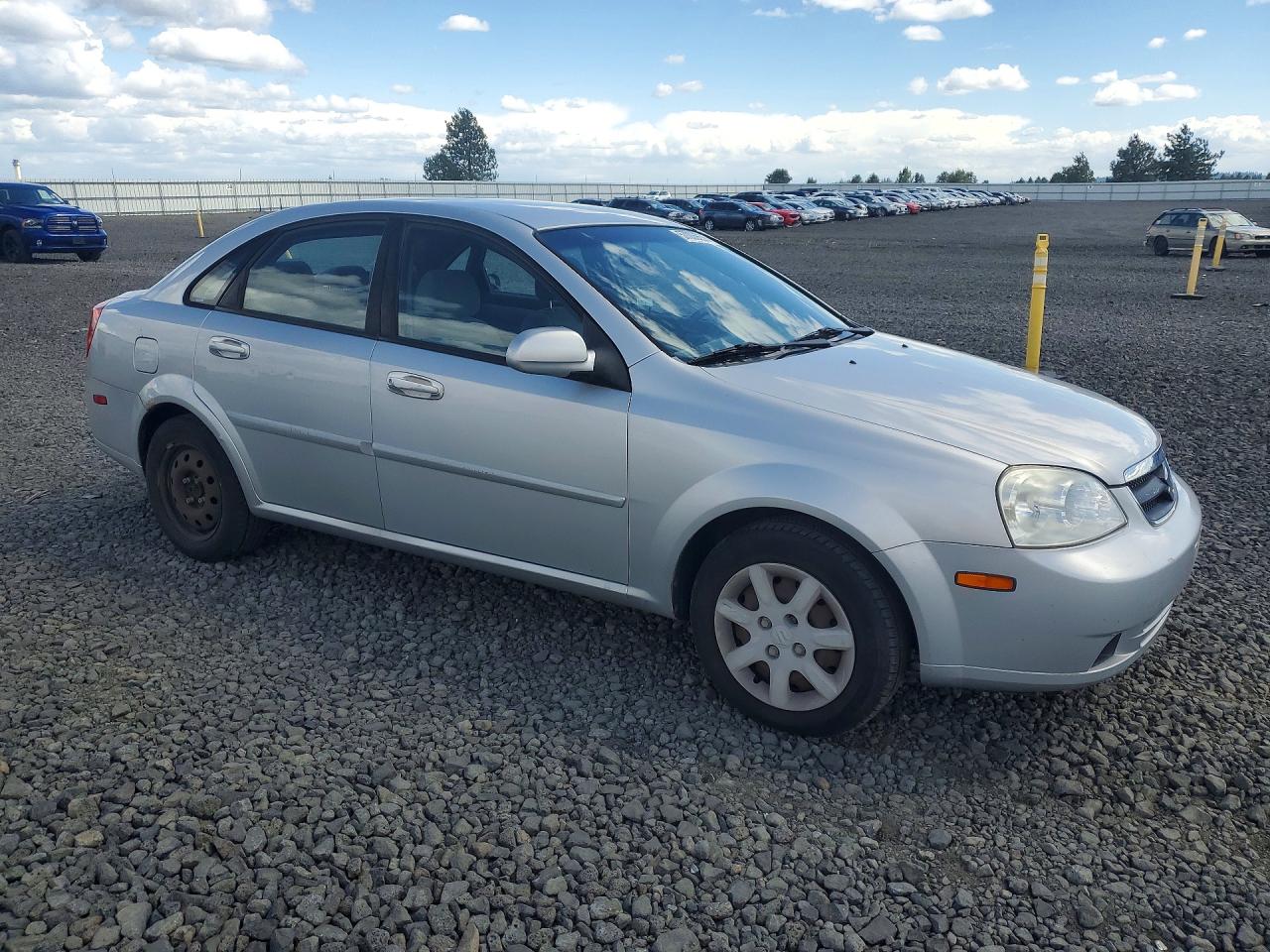 Suzuki Forenza Base