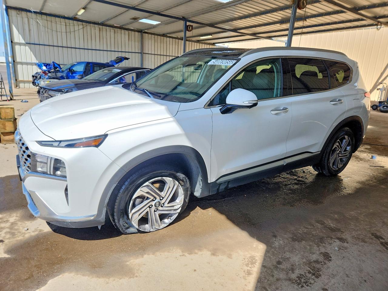 Salvage Hyundai SANTA FE Image