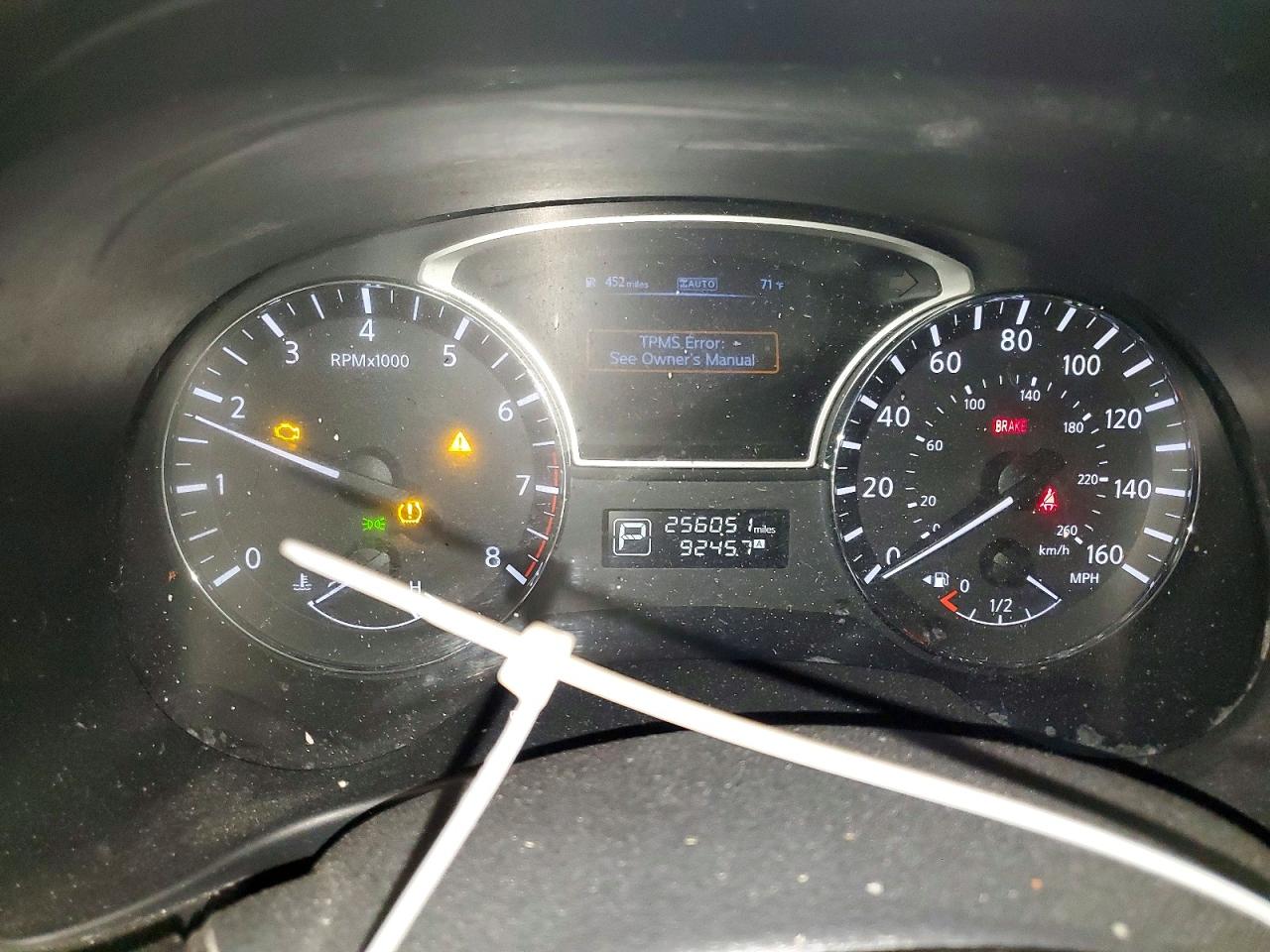 Nissan Pathfinder Sv