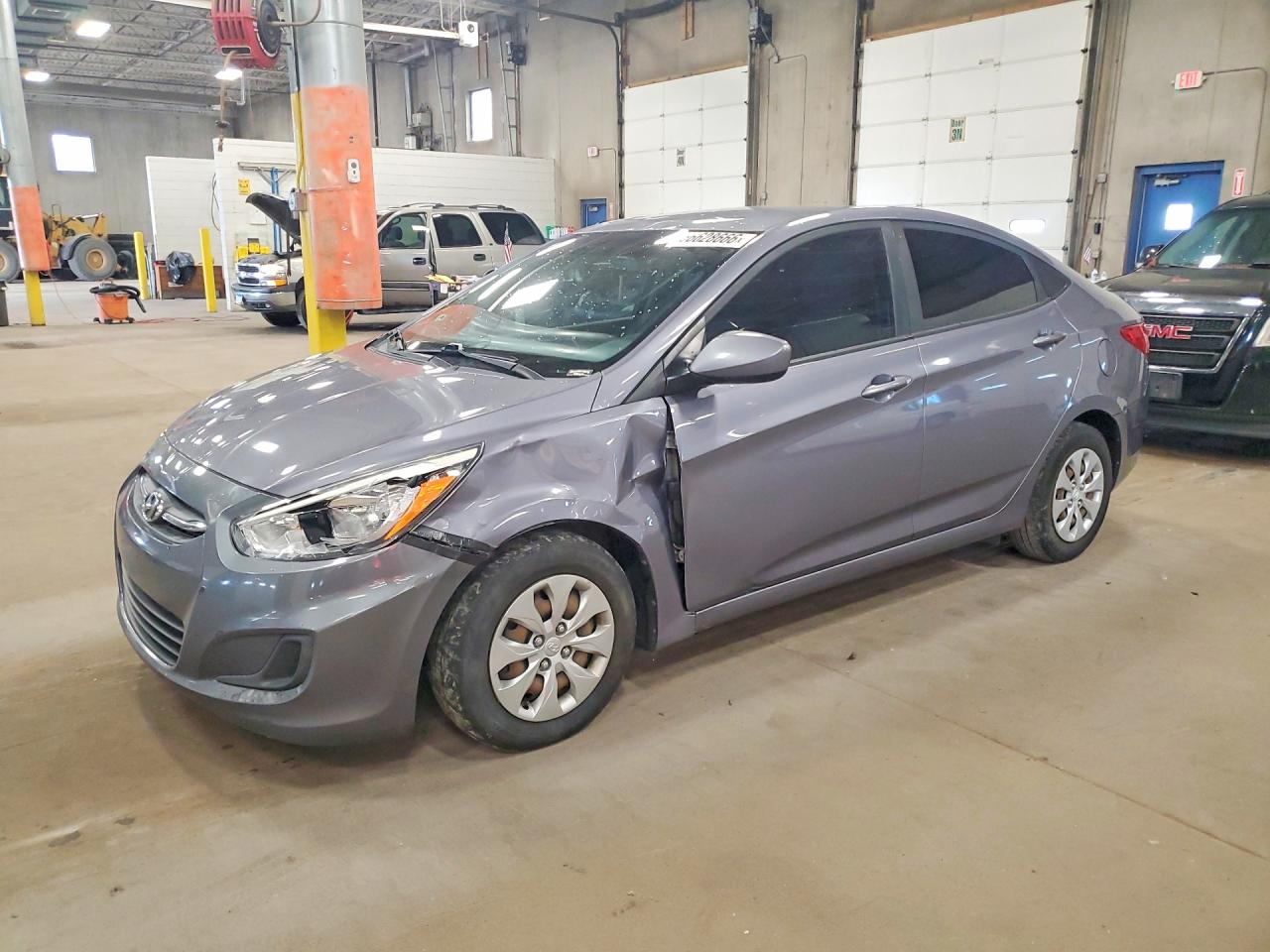 Salvage Hyundai ACCENT Image