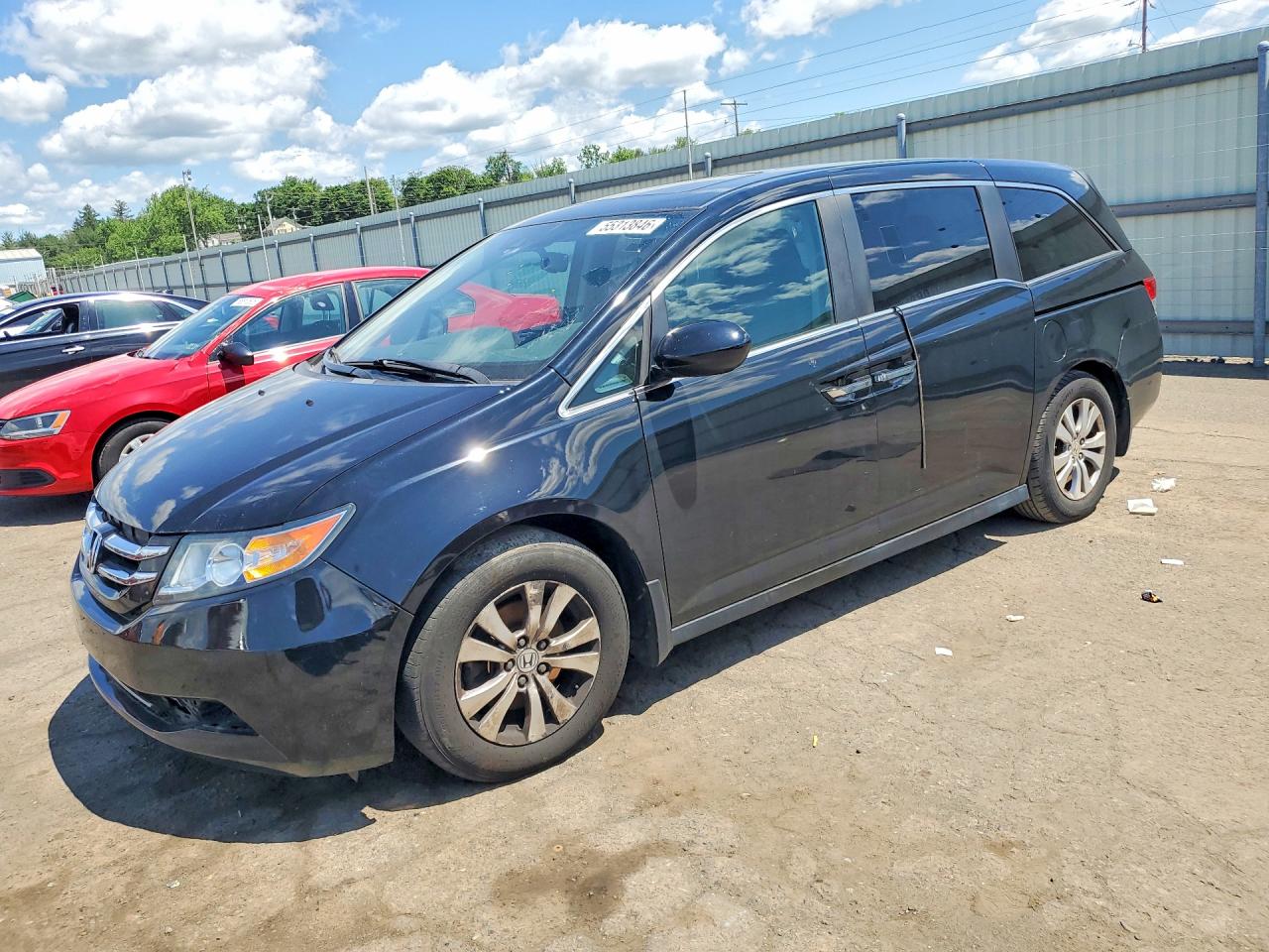 Salvage Honda Odyssey Image
