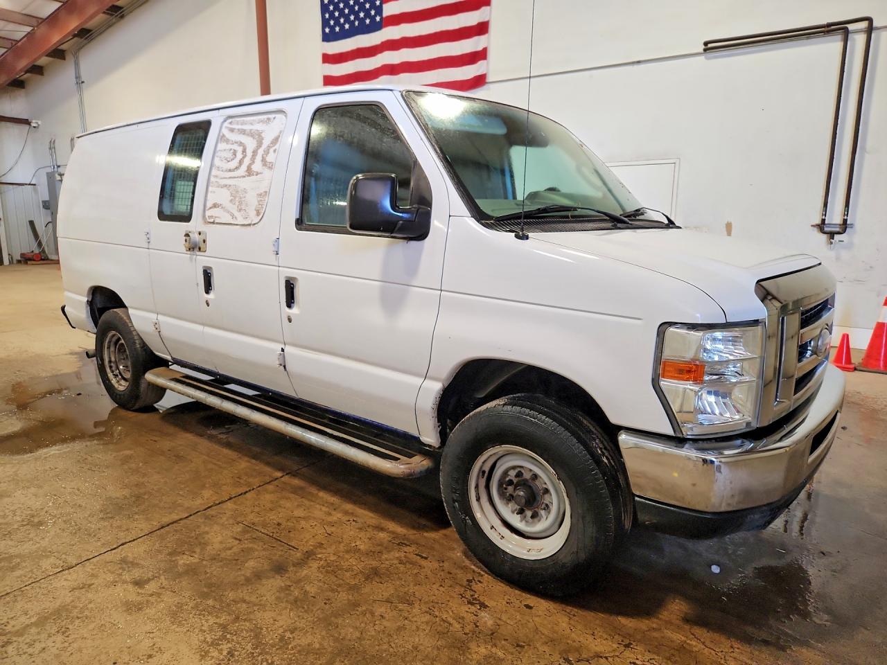 Ford Econoline E250 Van