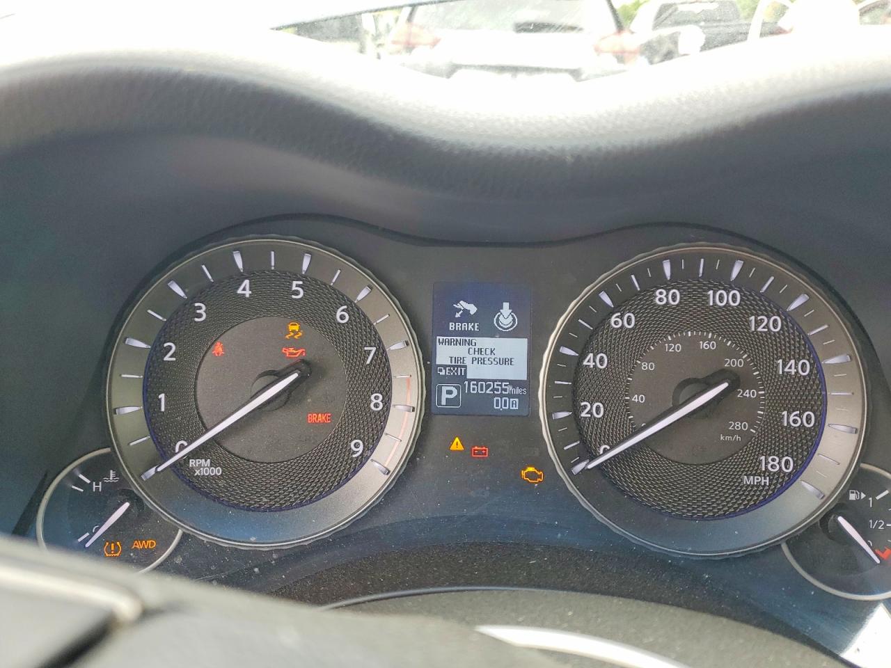 INFINITI Q70 3.7