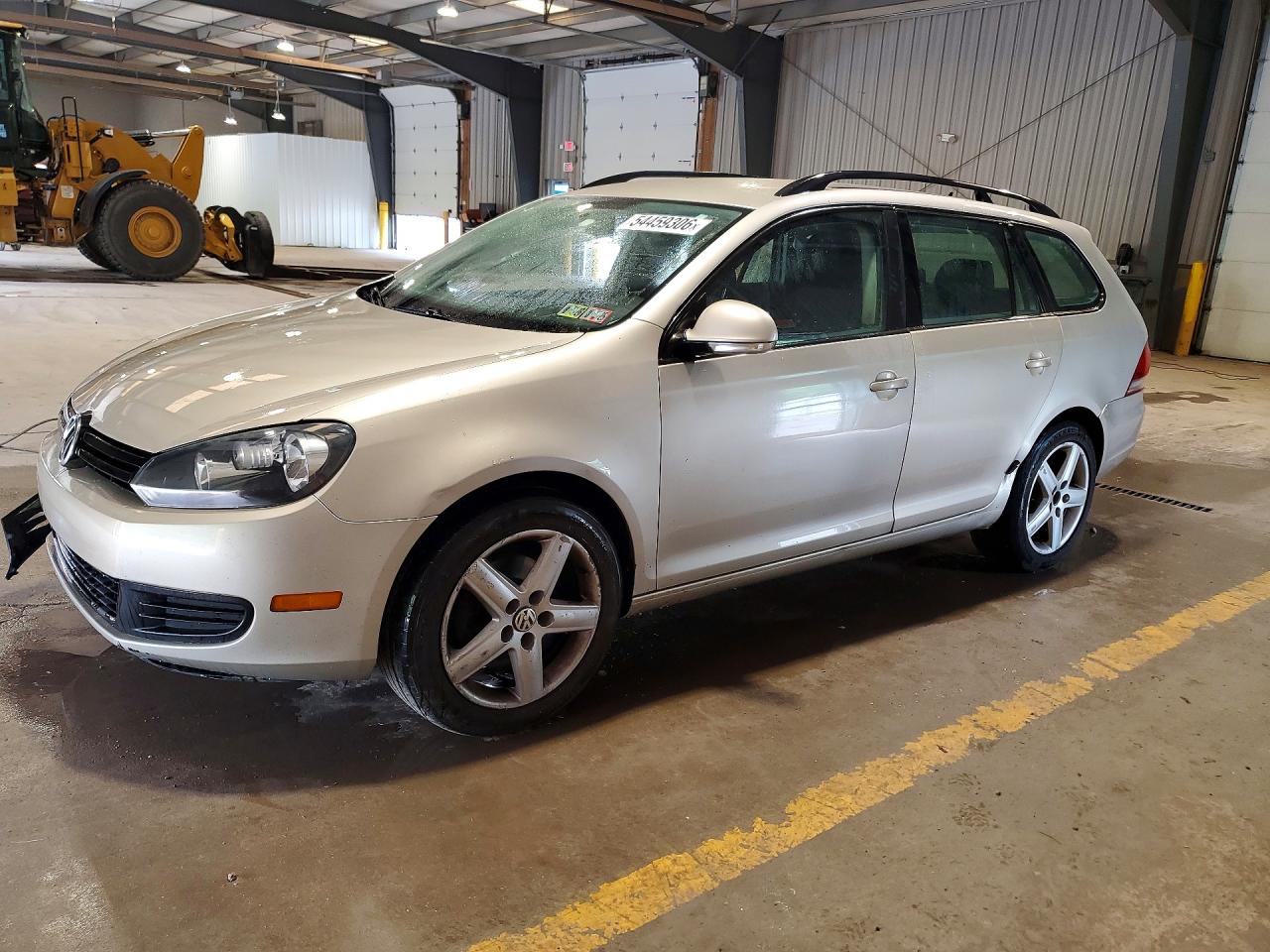 Salvage Volkswagen Jetta Image