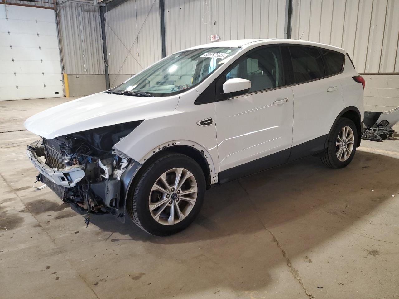 Salvage Ford Escape Image