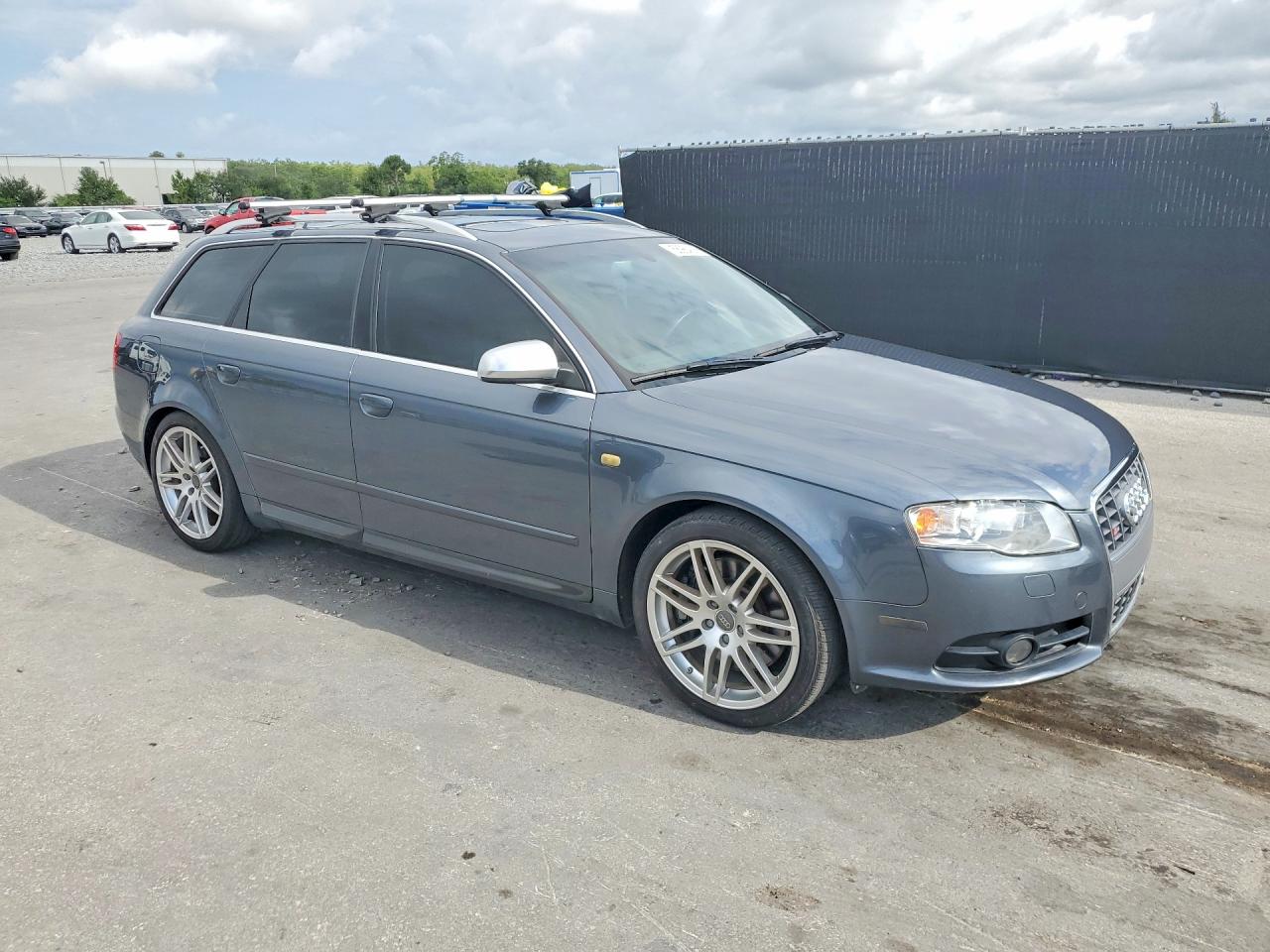 Audi S4 Avant Quattro