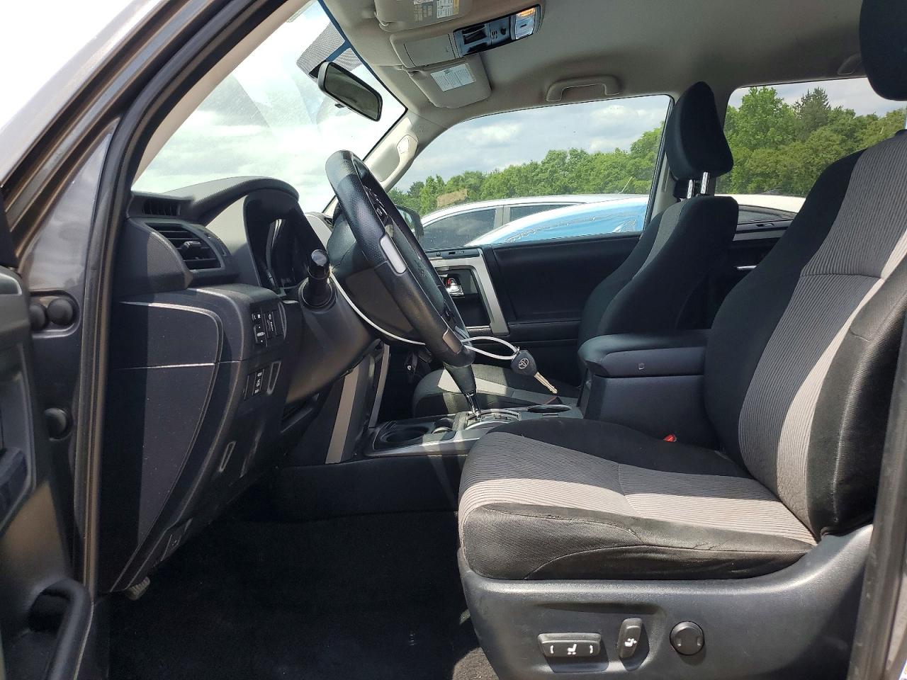 Toyota 4Runner Sr5