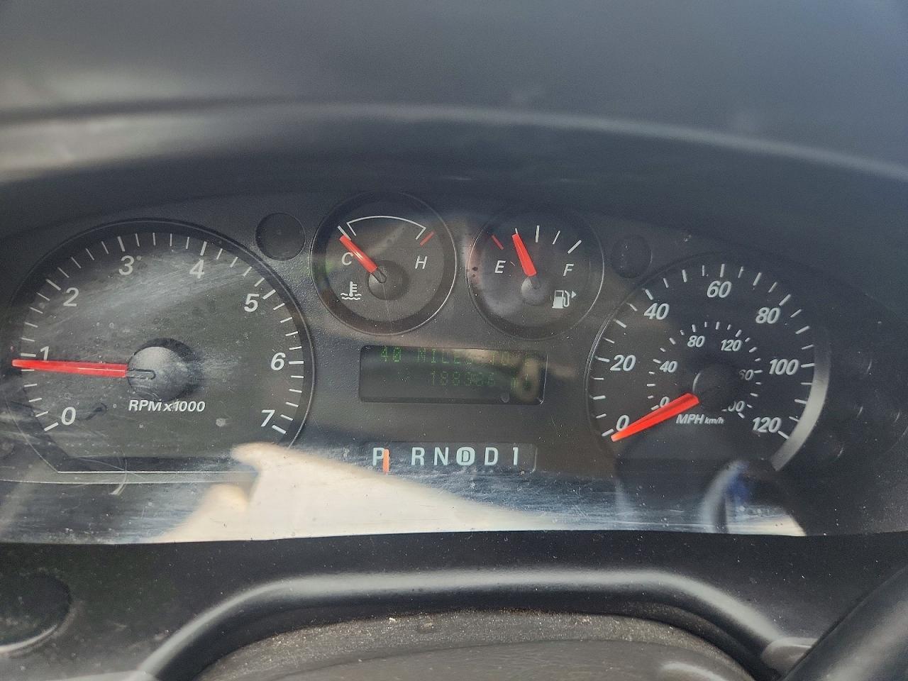 Ford Taurus Se
