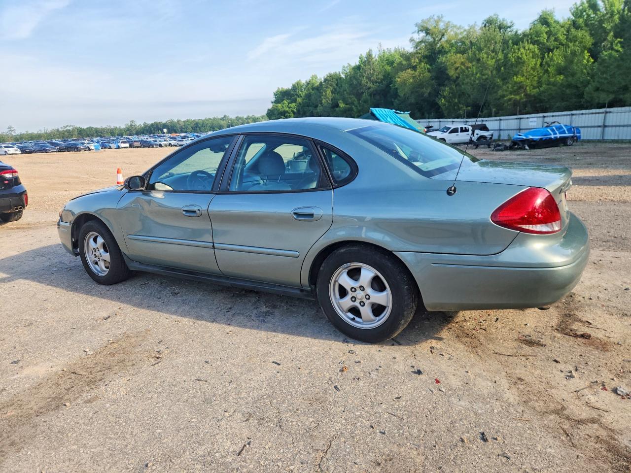 Ford Taurus Se