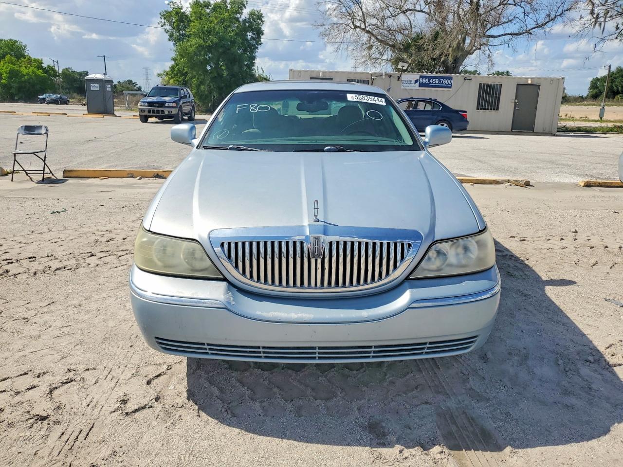 Lincoln Towncar Signature Limited